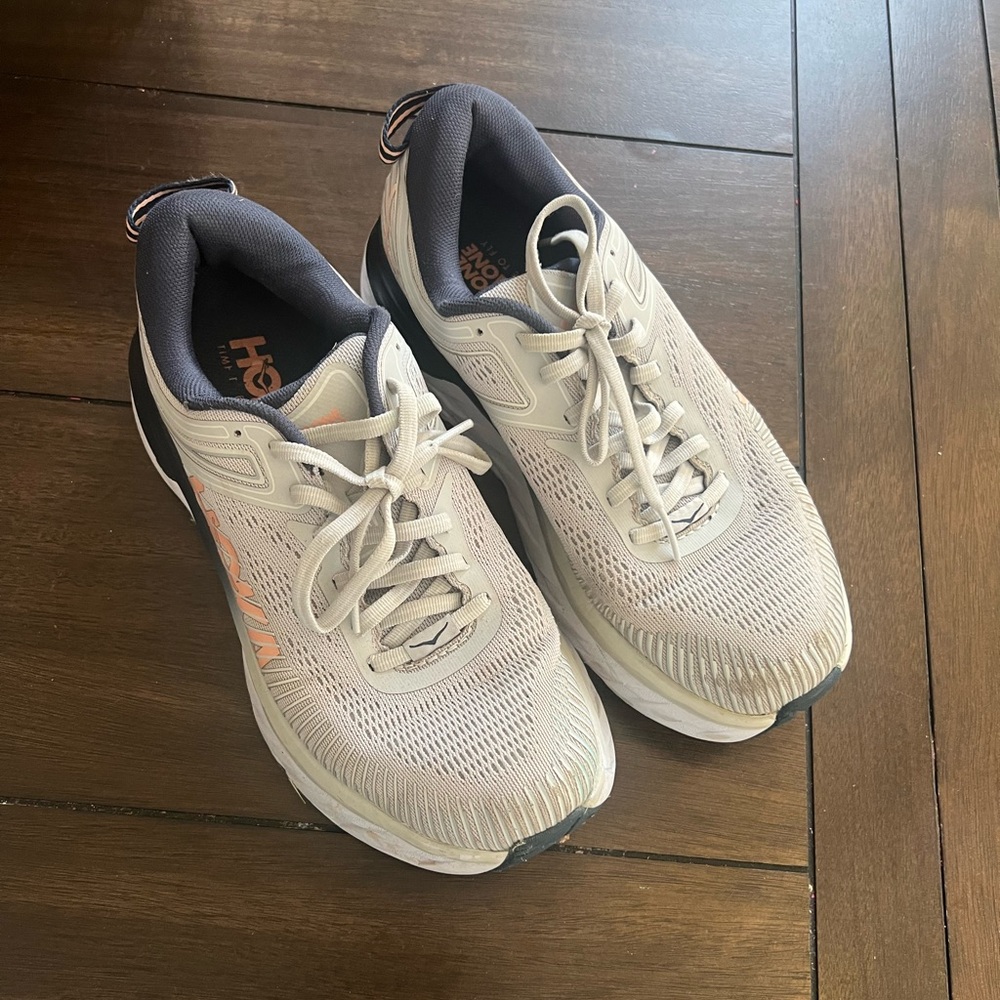 Hokas